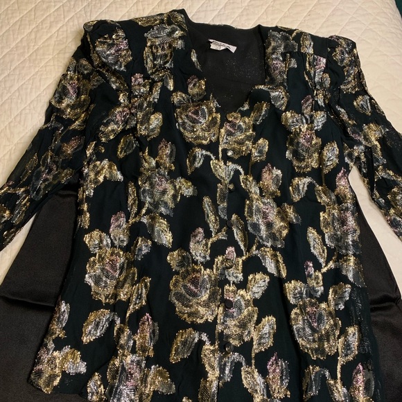 Black and silver and gold shirt with satin black pants brand new tag still on - Picture 2 of 10